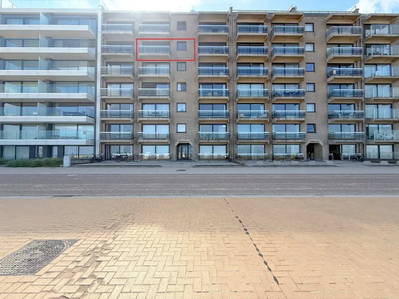 1-slaapkamerappartement met ruime garage en kelder
